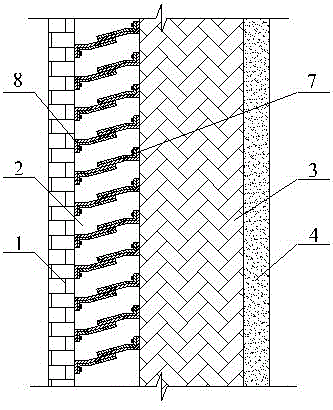 A wall with automatic adjustment of heat transfer coefficient