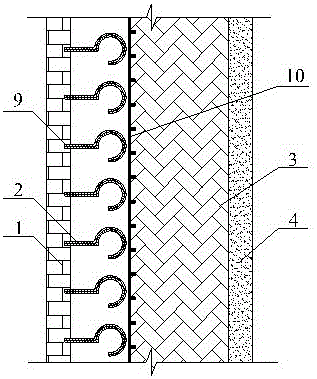 A wall with automatic adjustment of heat transfer coefficient