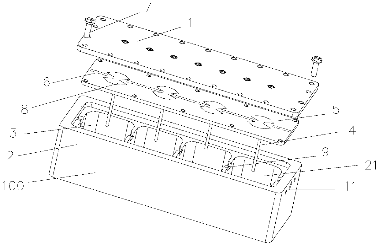 Suspended stripline bandstop filter and its communication cavity device