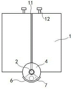 Self- closing refrigerator