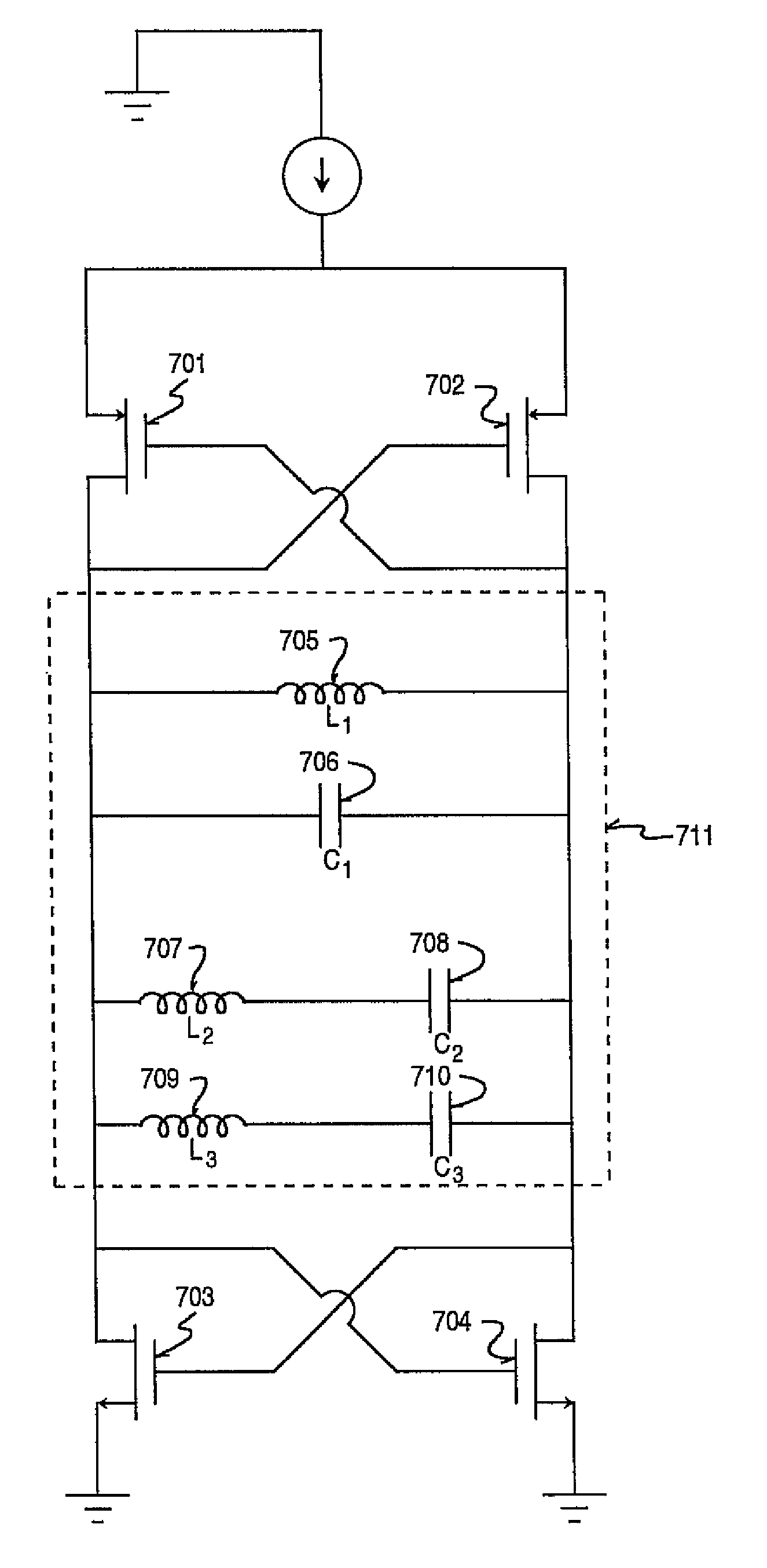 Voltage controlled oscillator having reduced phase noise