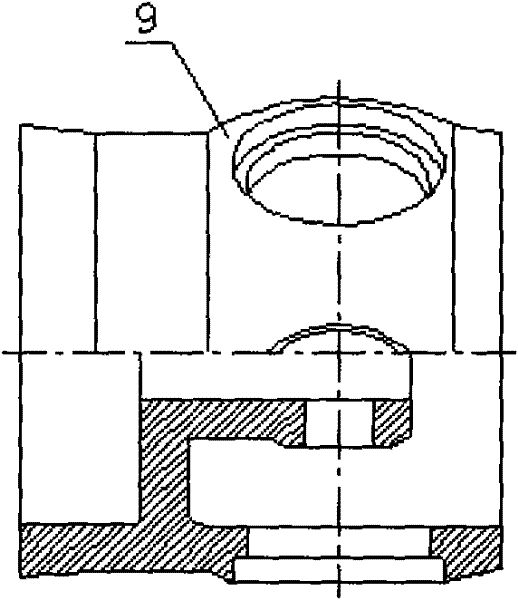 Automatic surfacing welding device and method of runner hub