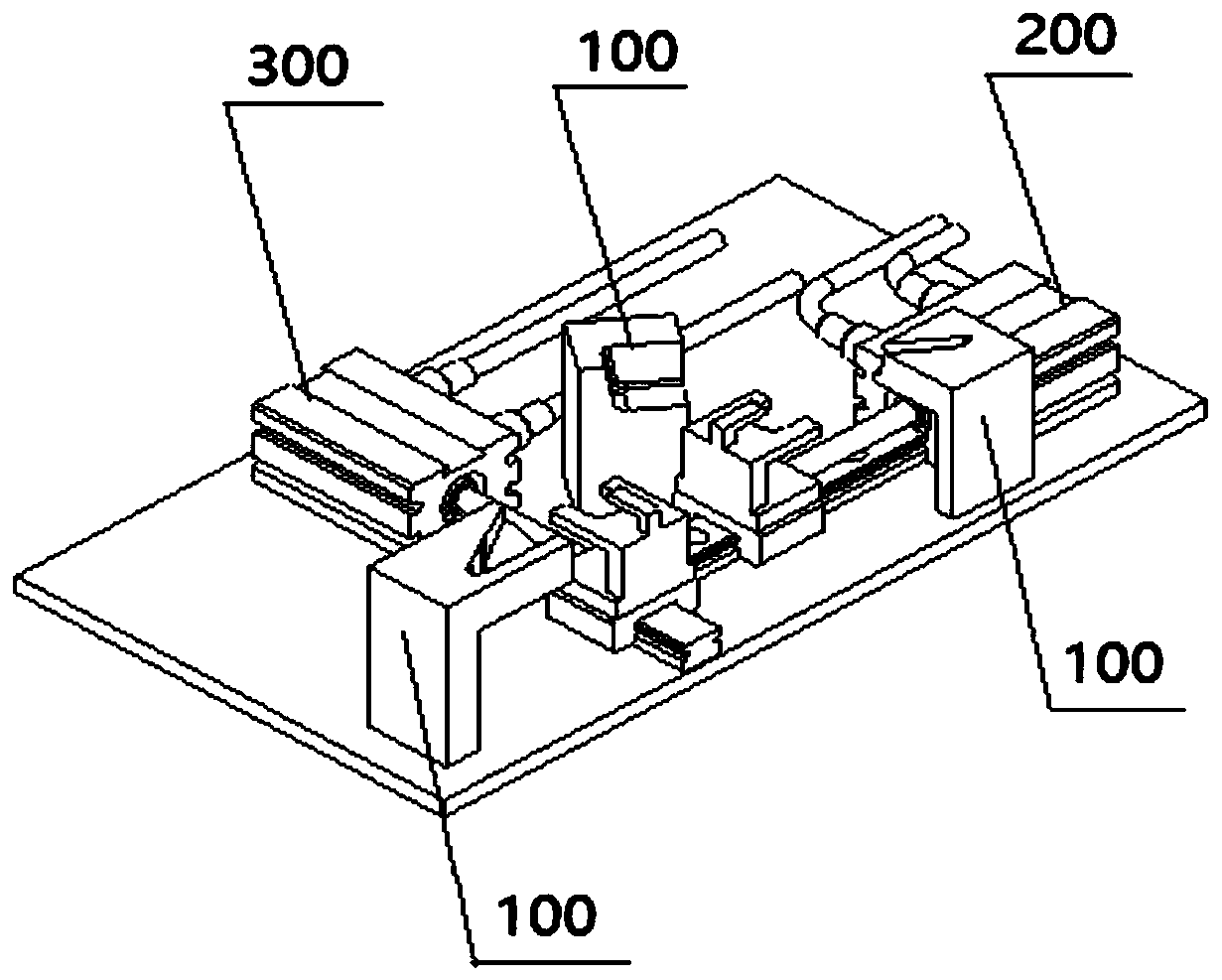 Triangular decoration plate buckle assembling device