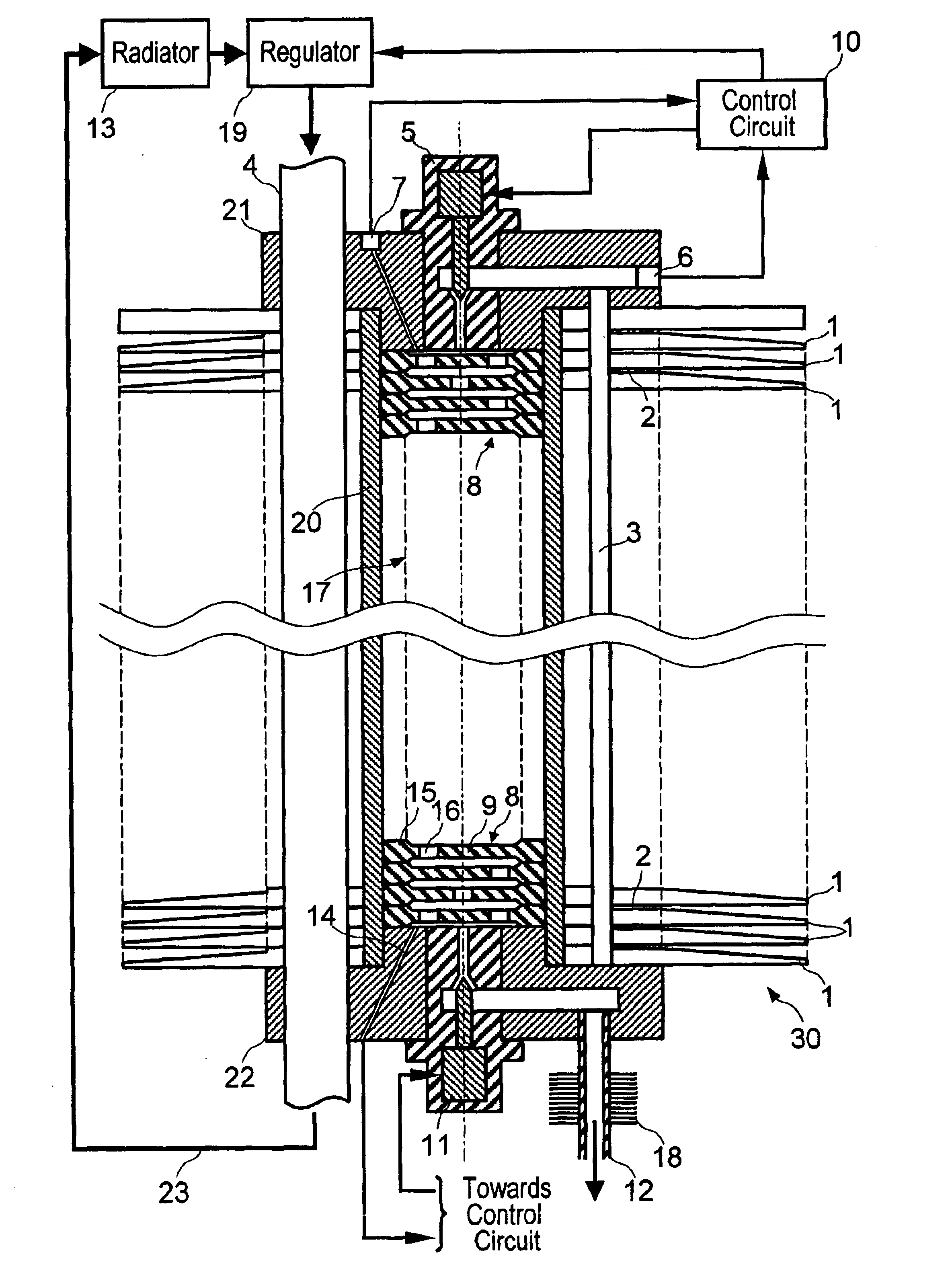 Method and system for extracting and disposing of water vapor contained in the air of a space vehicle