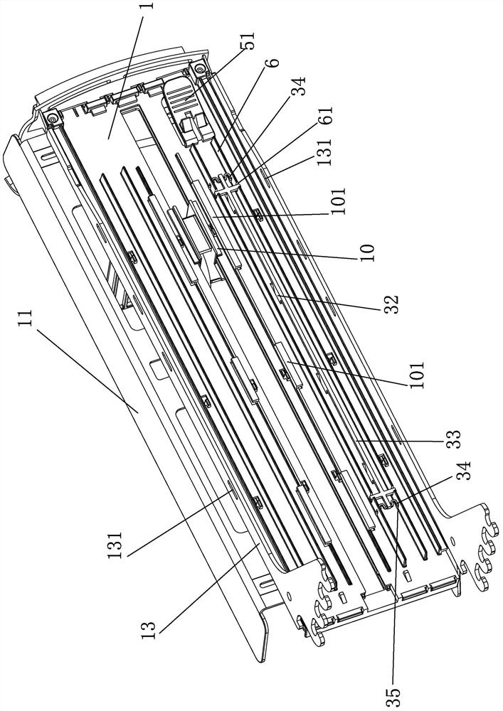 A first-in first-out display tray