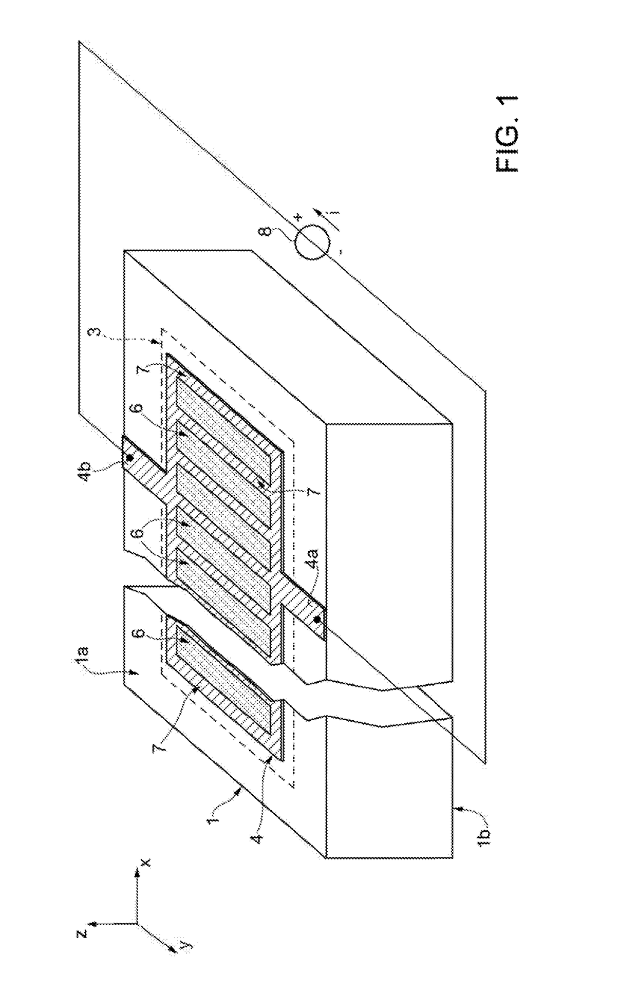 Structural element with heater for a vehicle, manufacturing method and operating method