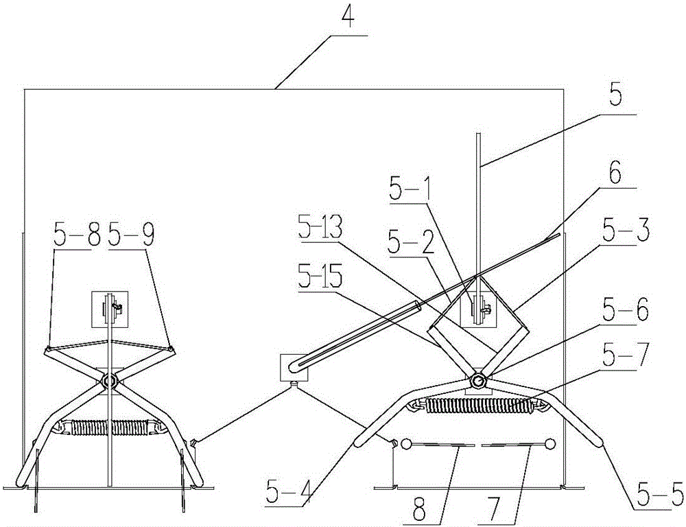 Self-adaption bagging mechanism for synchronous bag-pressing warehouse-opening height for potatoes