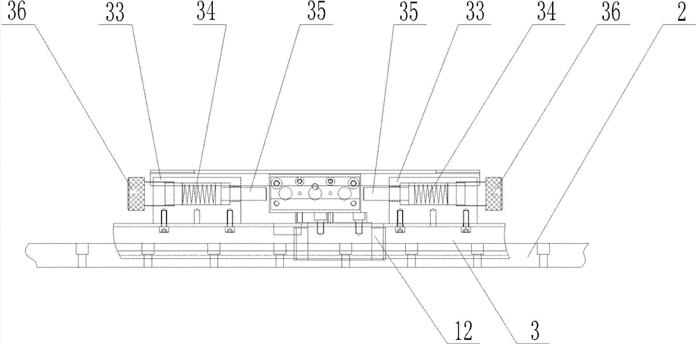 Cycle conveying device for bedplate