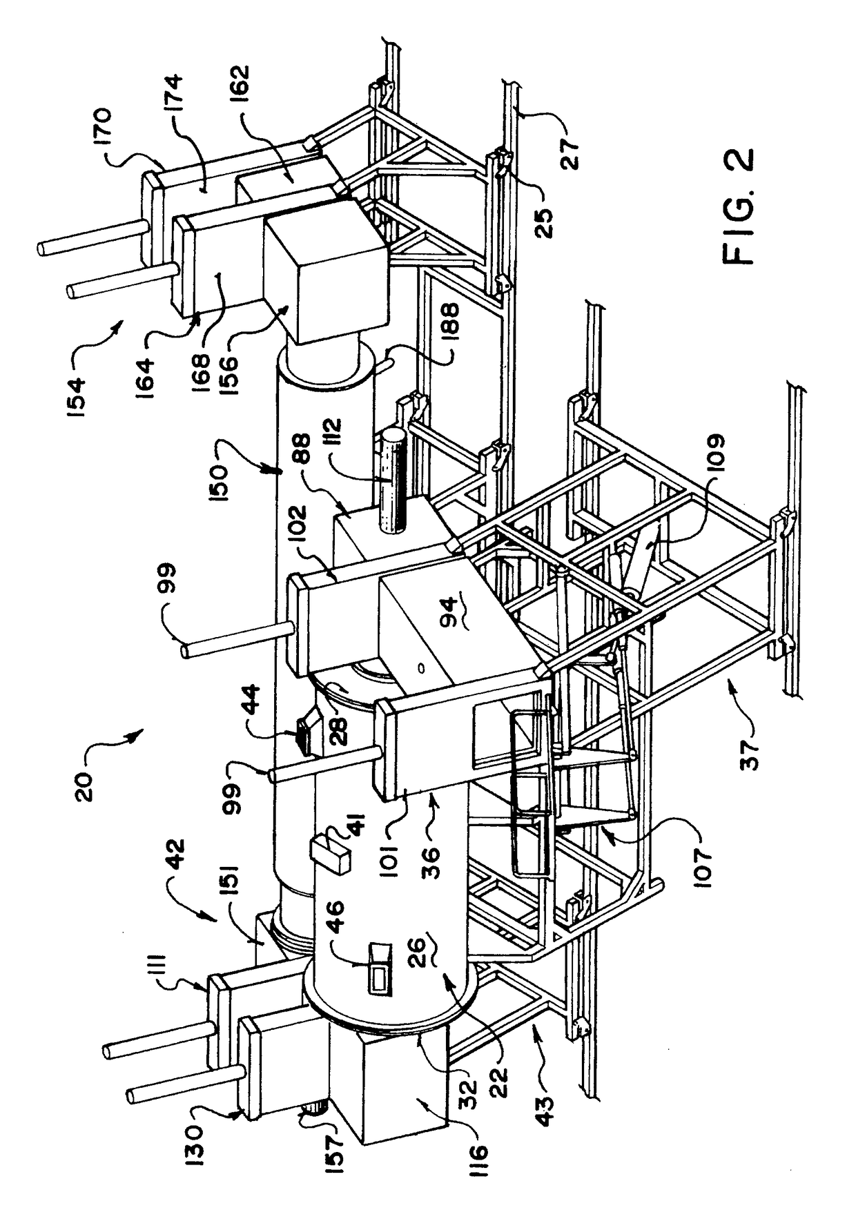 Apparatus and method for microwave vacuum-drying of organic materials