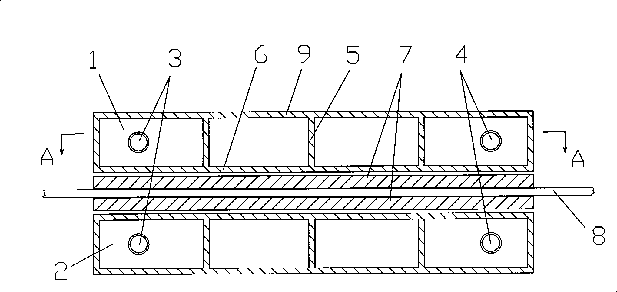 Non-hydraulic plate quenching device for steel belt continuous quenching and steel belt cooling method