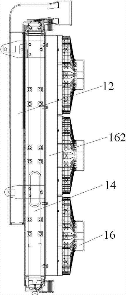 Crane and engine thermal management cooling device thereof