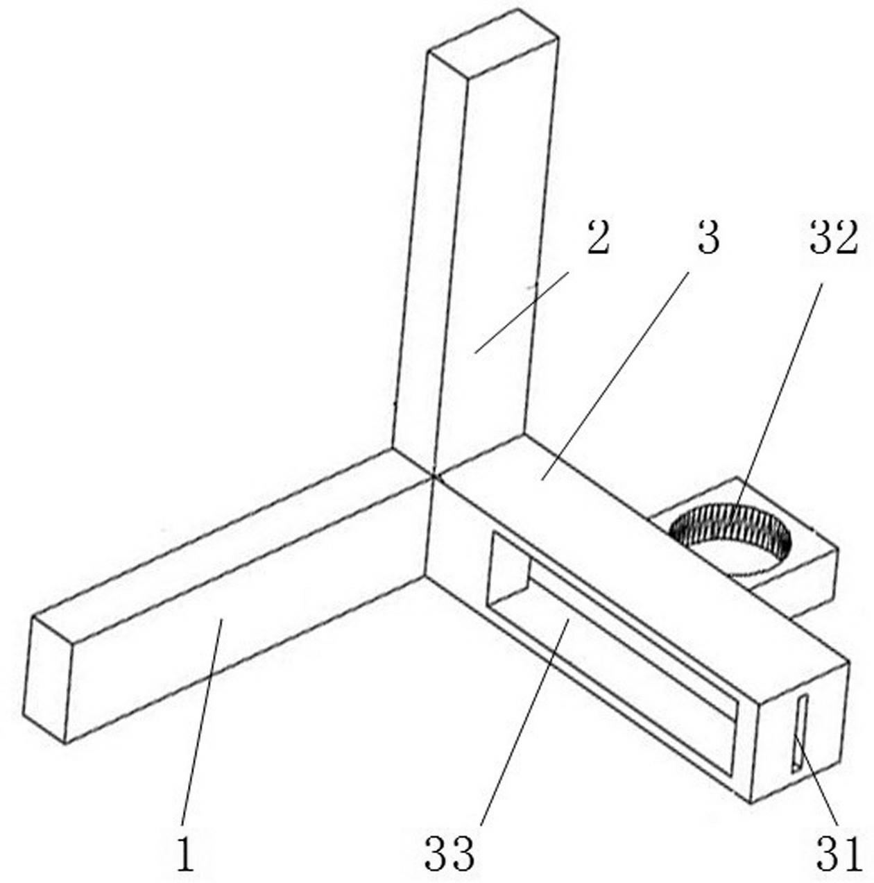 Horizontal displacement monitoring beacon scaffold capable of being leveled