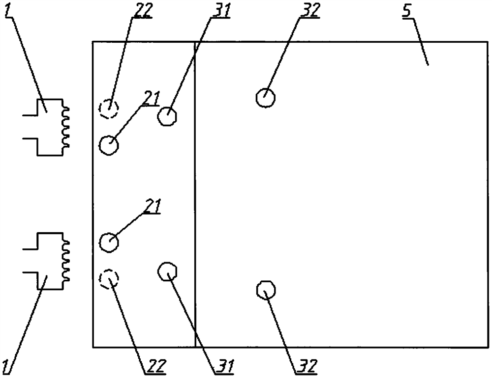 A feeder with two sets of paper delivery nozzles