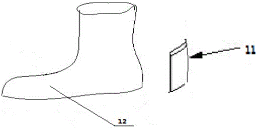 Electronic automatic dehumidifying shoe capable of being used on both sunny days and rainy days