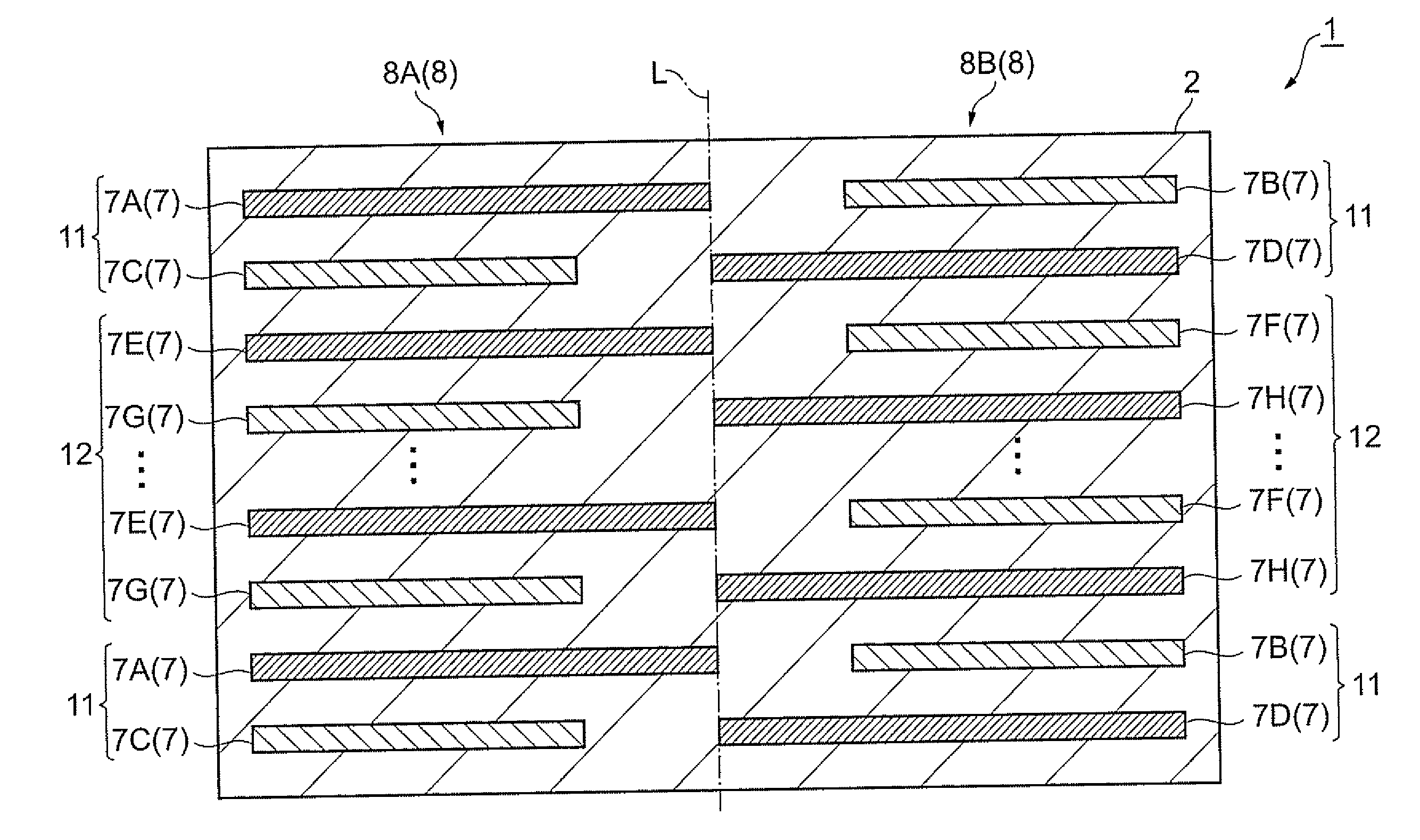 Multilayer capacitor array having terminal conductor, to which internal electrodes are connected in parallel, connected in series to external electrodes