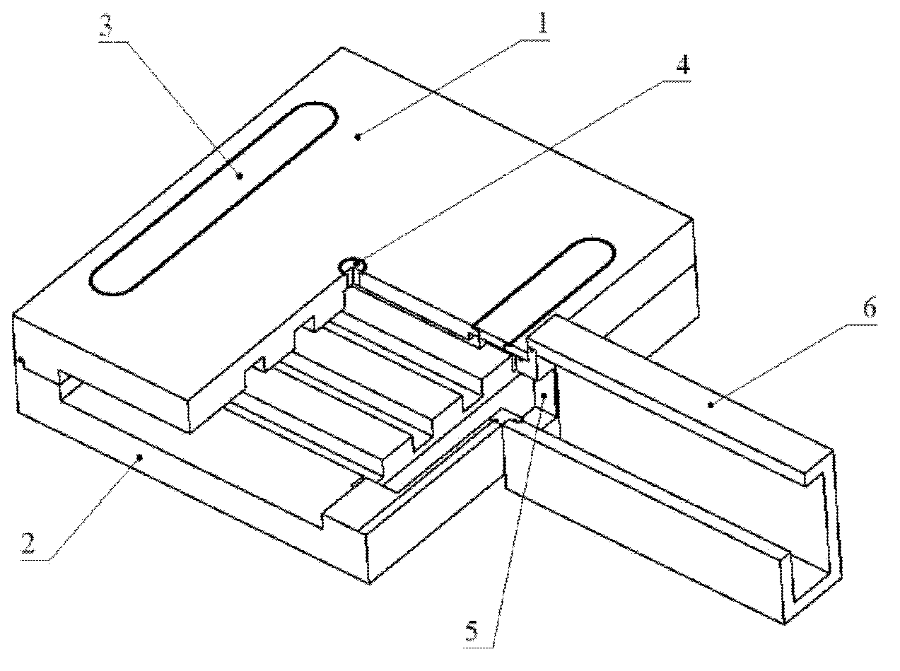 Band-shaped beam klystron multi-gap cavity output apparatus