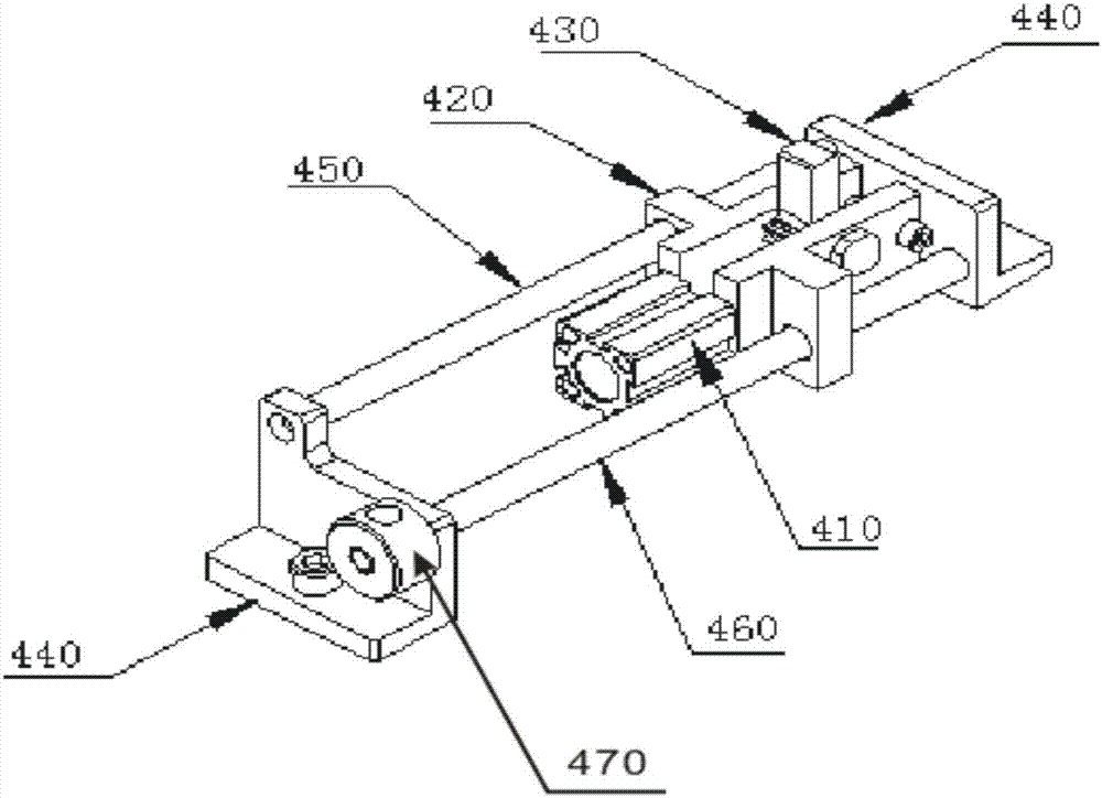 Automatic pole lug bending device