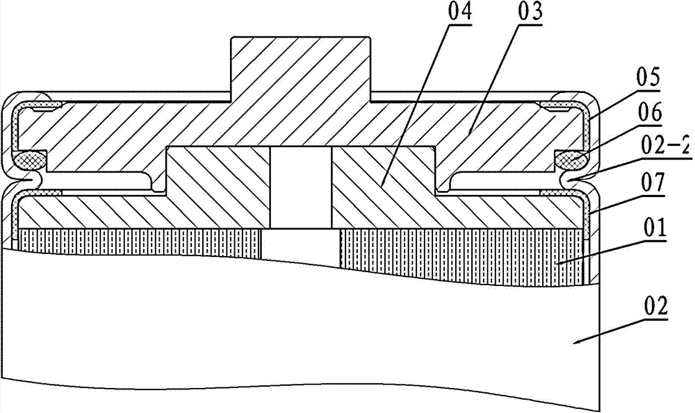 Assembling process of electrode insulating sealing structure