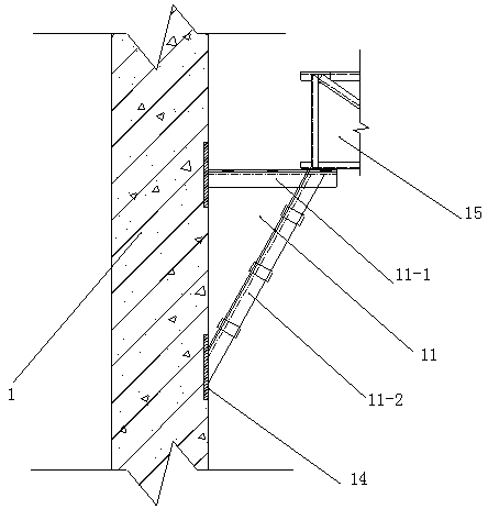 Construction platform and construction method for integrating silo roof and silo wall slip form