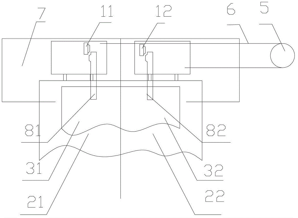 Elevator door hoistway door device