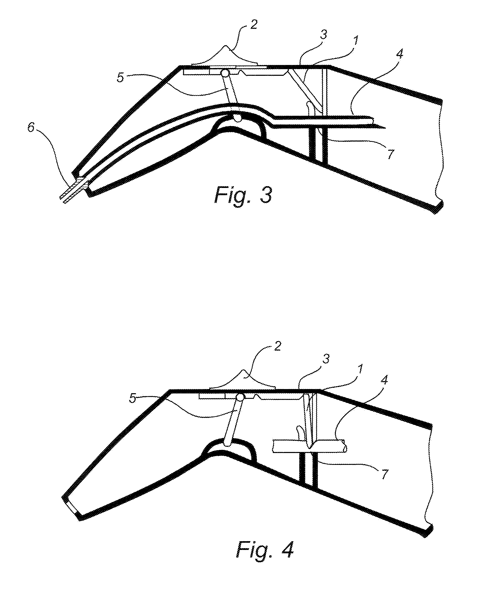 Apparatus including a conduit claimping device