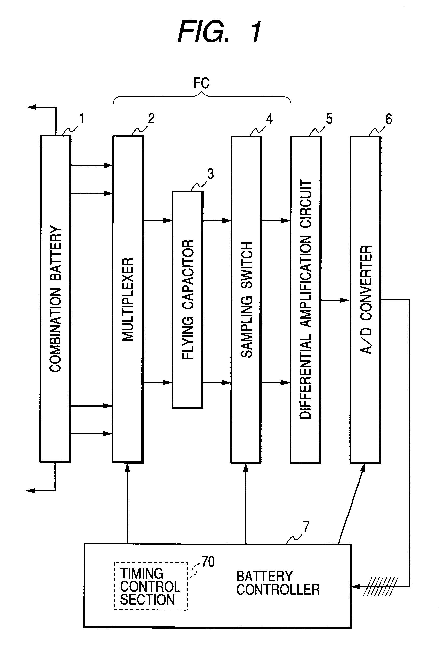 Voltage detecting apparatus applicable to a combination battery