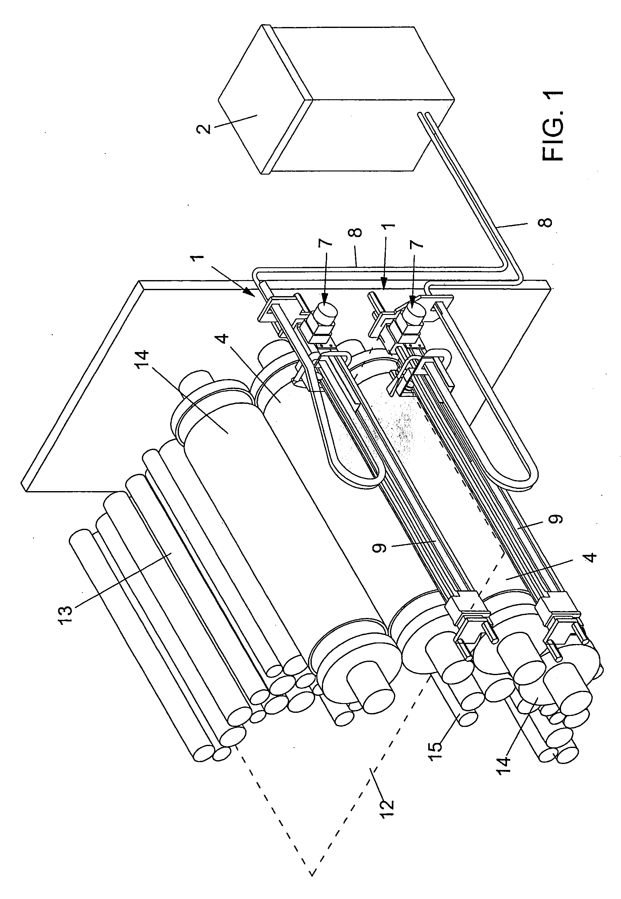 Cleaning apparatus for cleaning priniting machine rotary cylinders