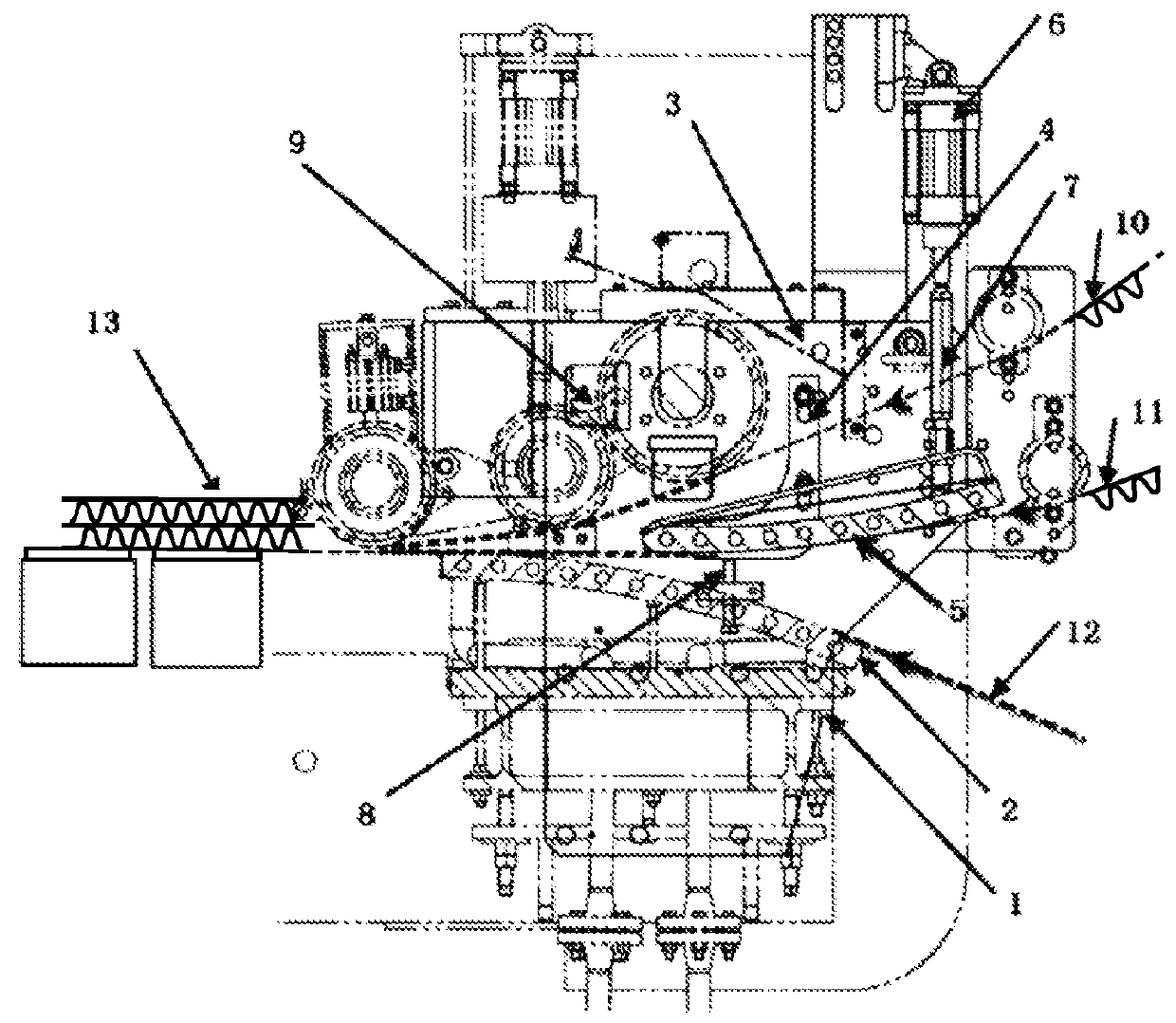 Heating device, comprising two preceding arcuate hot plates, of a two-sided machine