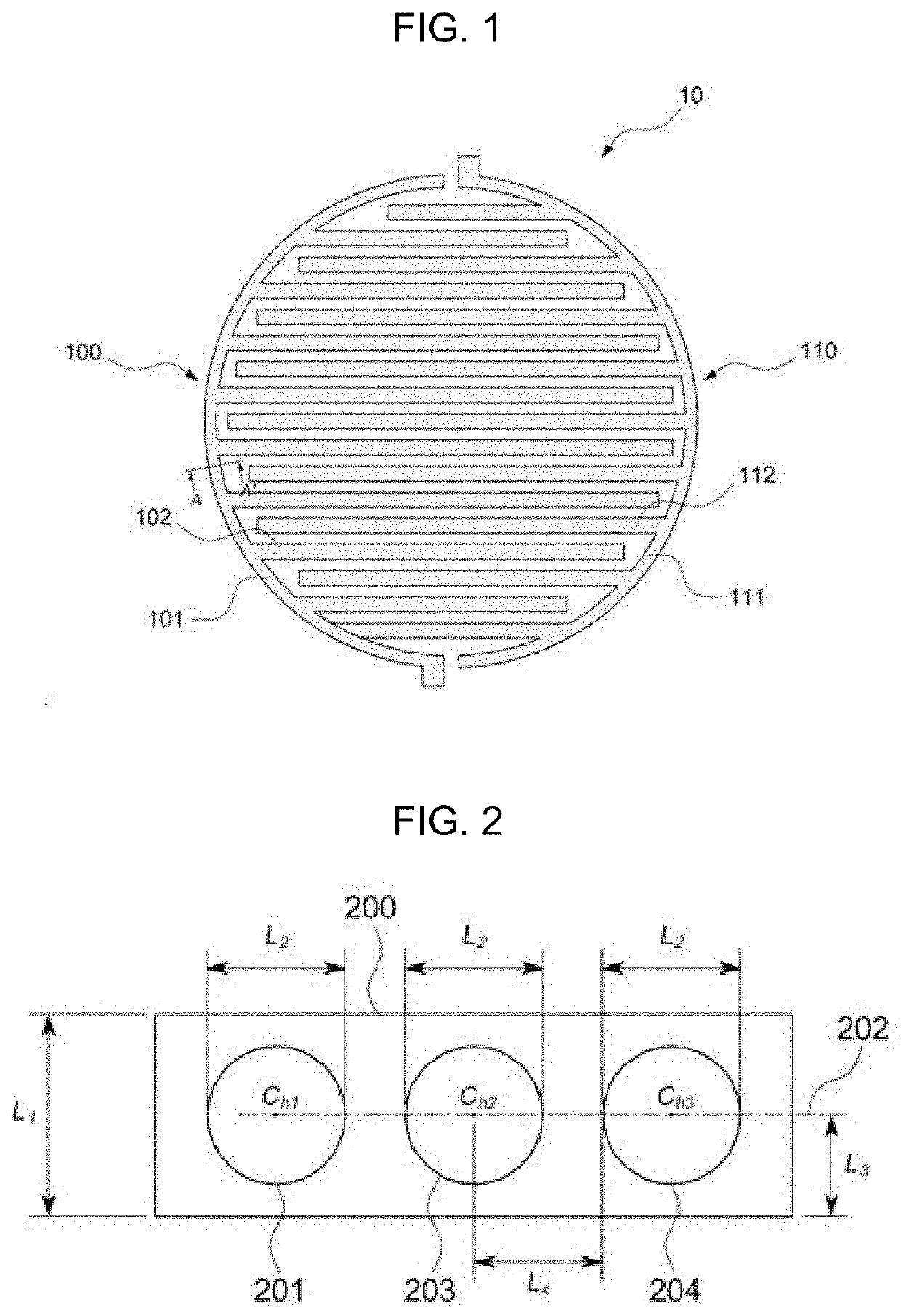 Water decomposition device and method of manufacturing the same