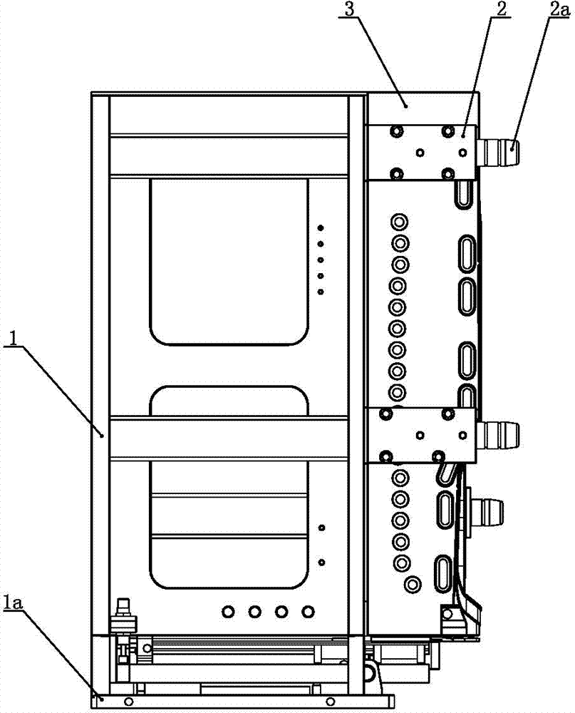 Blow molding device for plastic boxes