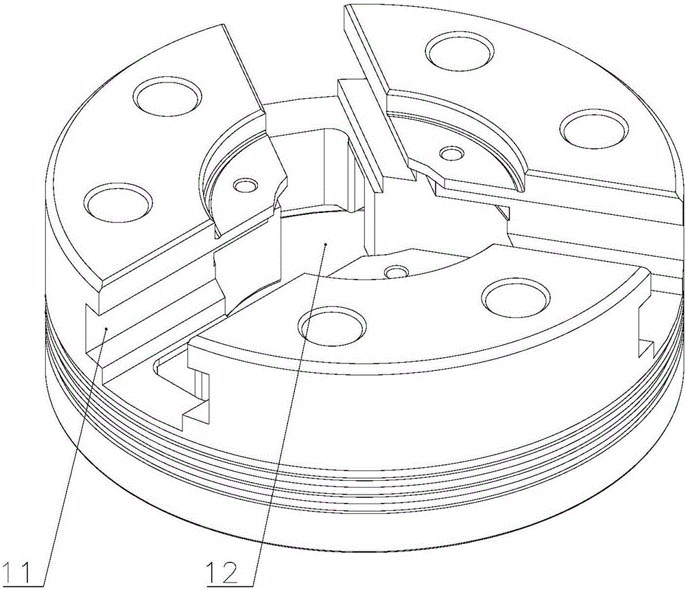 Floating jaw chuck of grinding machine