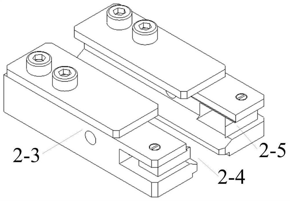 A method for auxiliary serial connection of double-hole octagonal crystal beads with automatic feeding