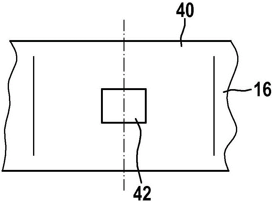 Pressure sensor arrangement for detecting a pressure of a fluid medium in a measurement chamber
