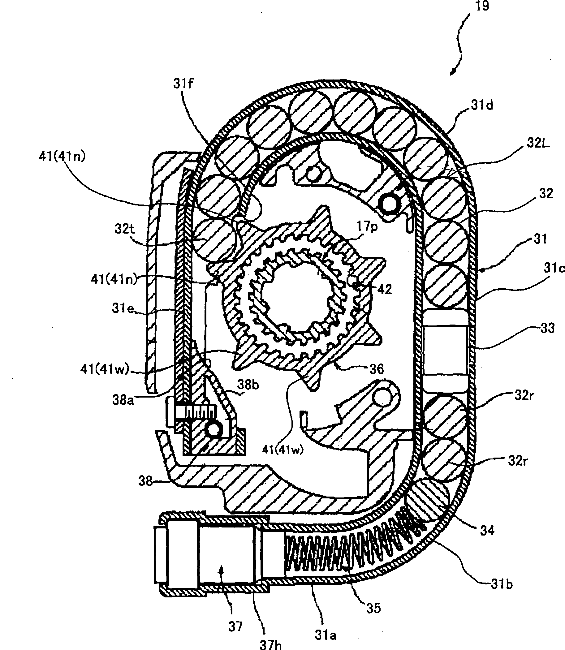 Seat belt retractor