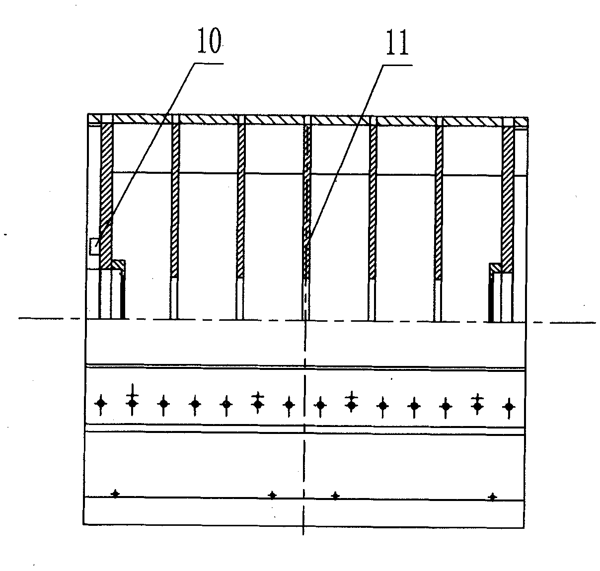 Auxiliary tool changing device of drum type chipper