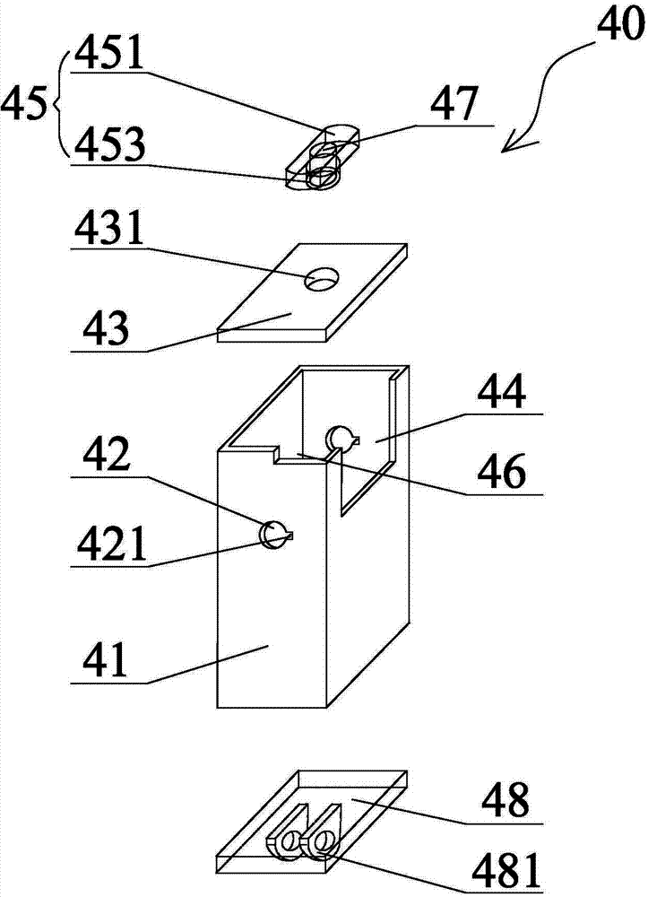 Container lifting device used for interchangeable car body box and transport vehicle