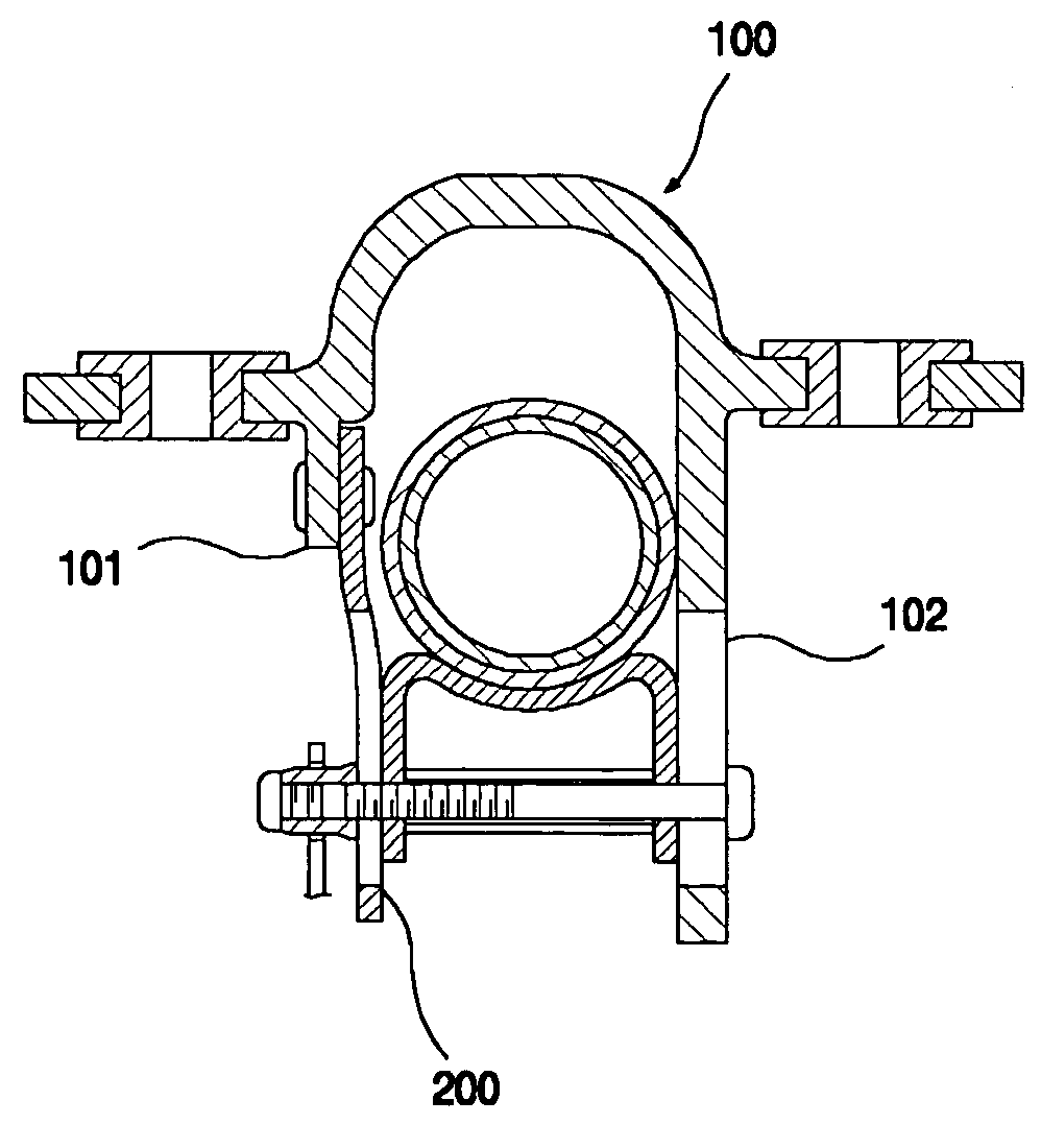 High rigid tilt device in a steering column for a vehicle