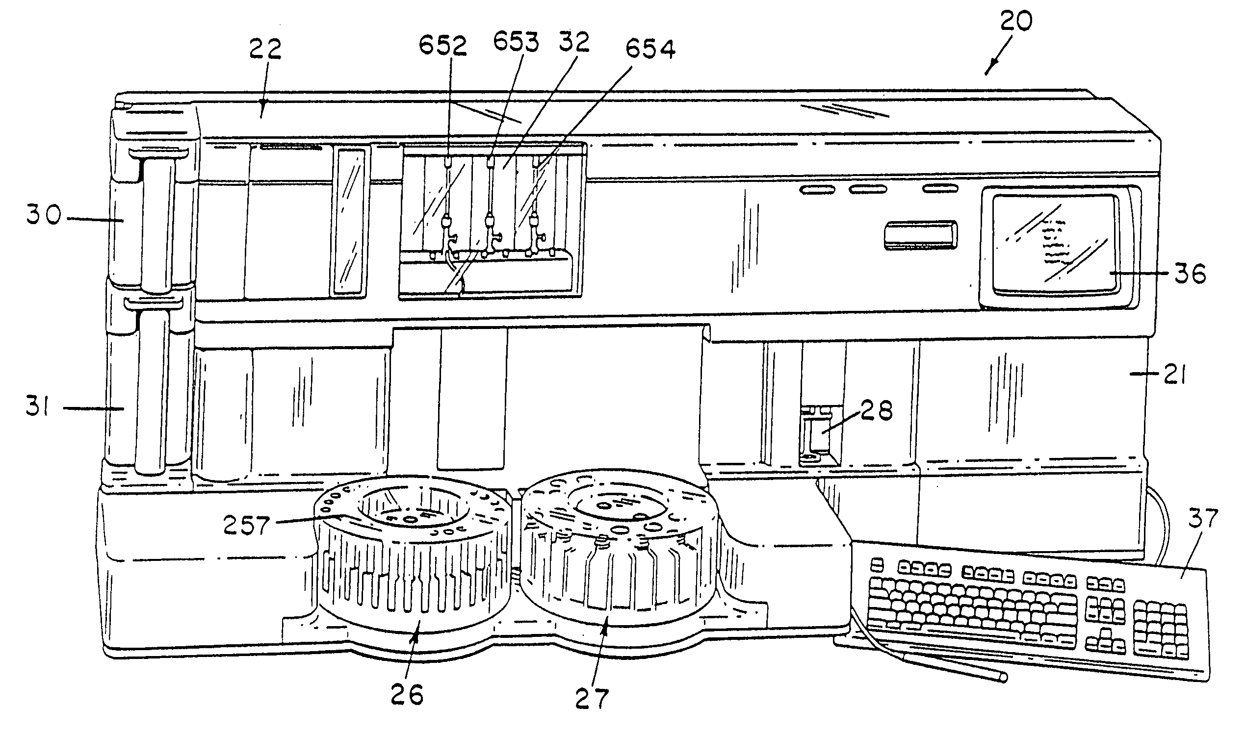 Fluid handling apparatus for an automated analyzer