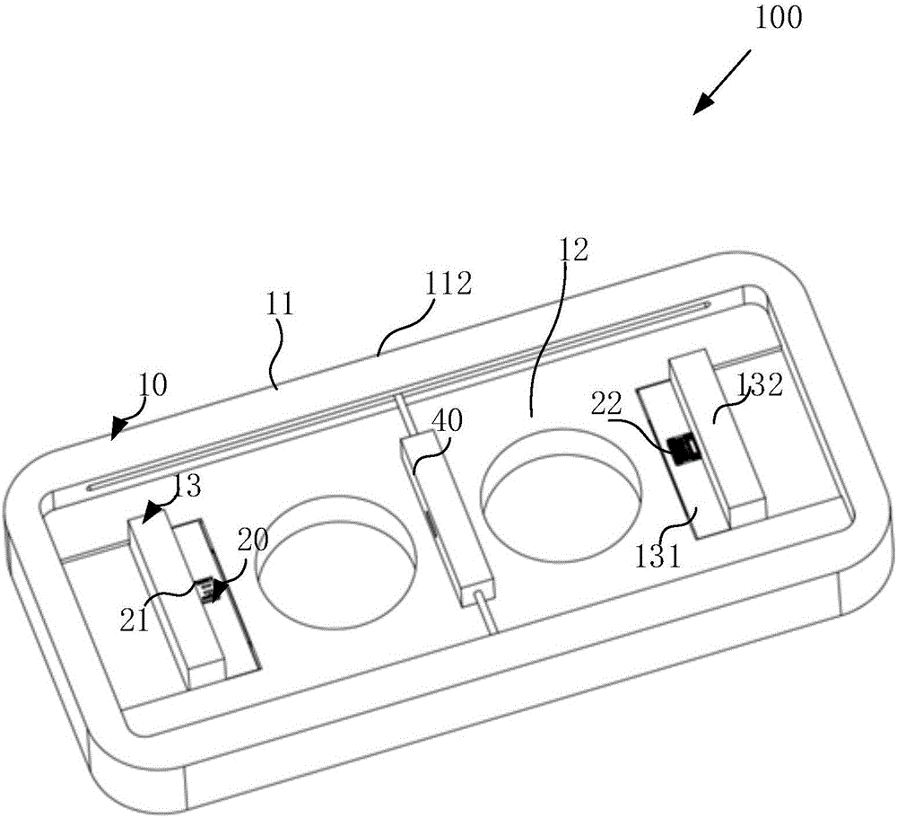 Clamping structure and data interface device including clamping structure
