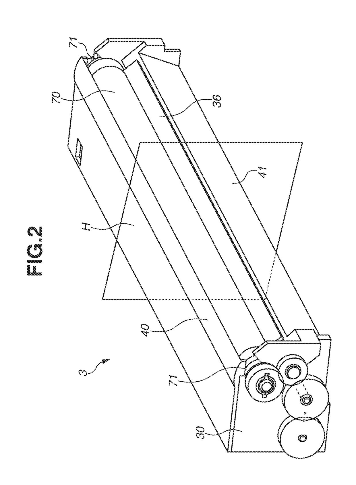 Method of fixing regulating blade and development device