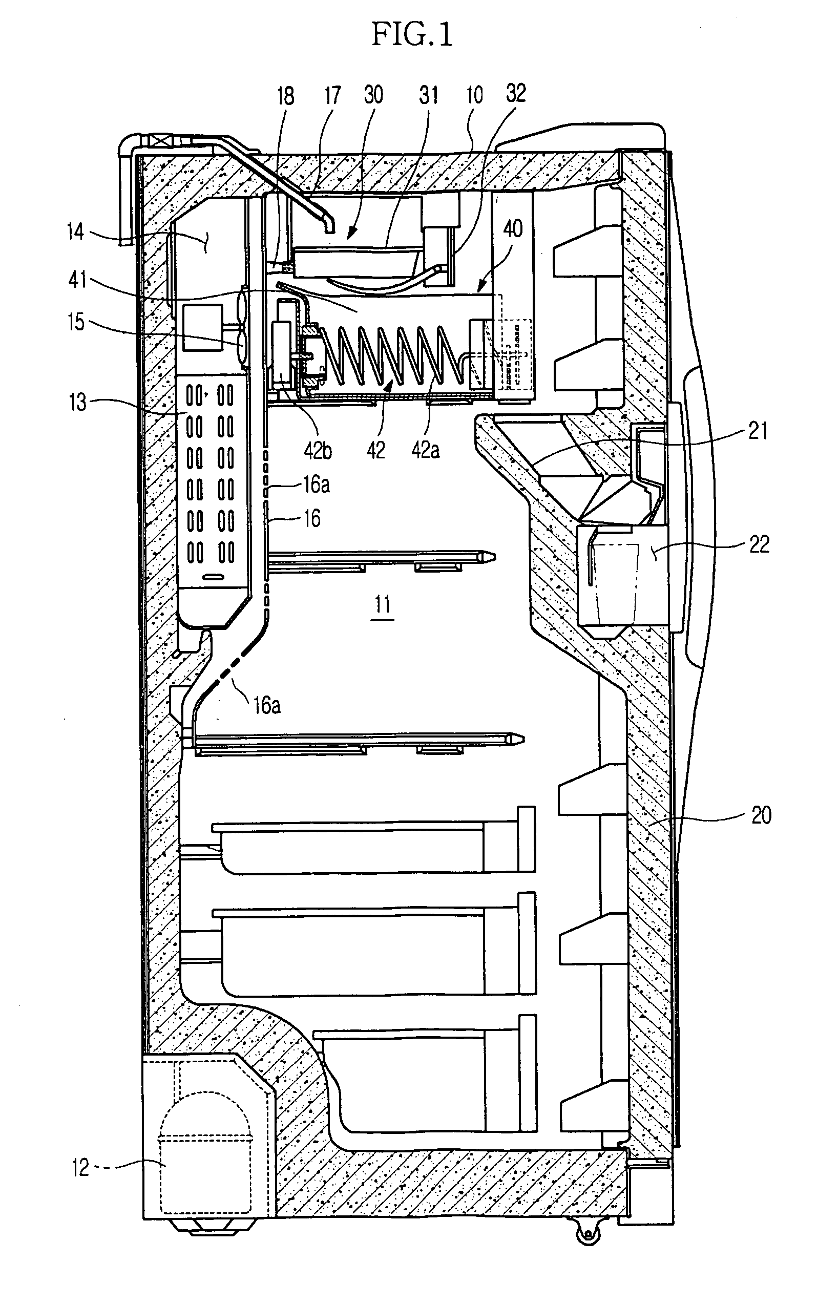 Ice making device and refrigerator having the same