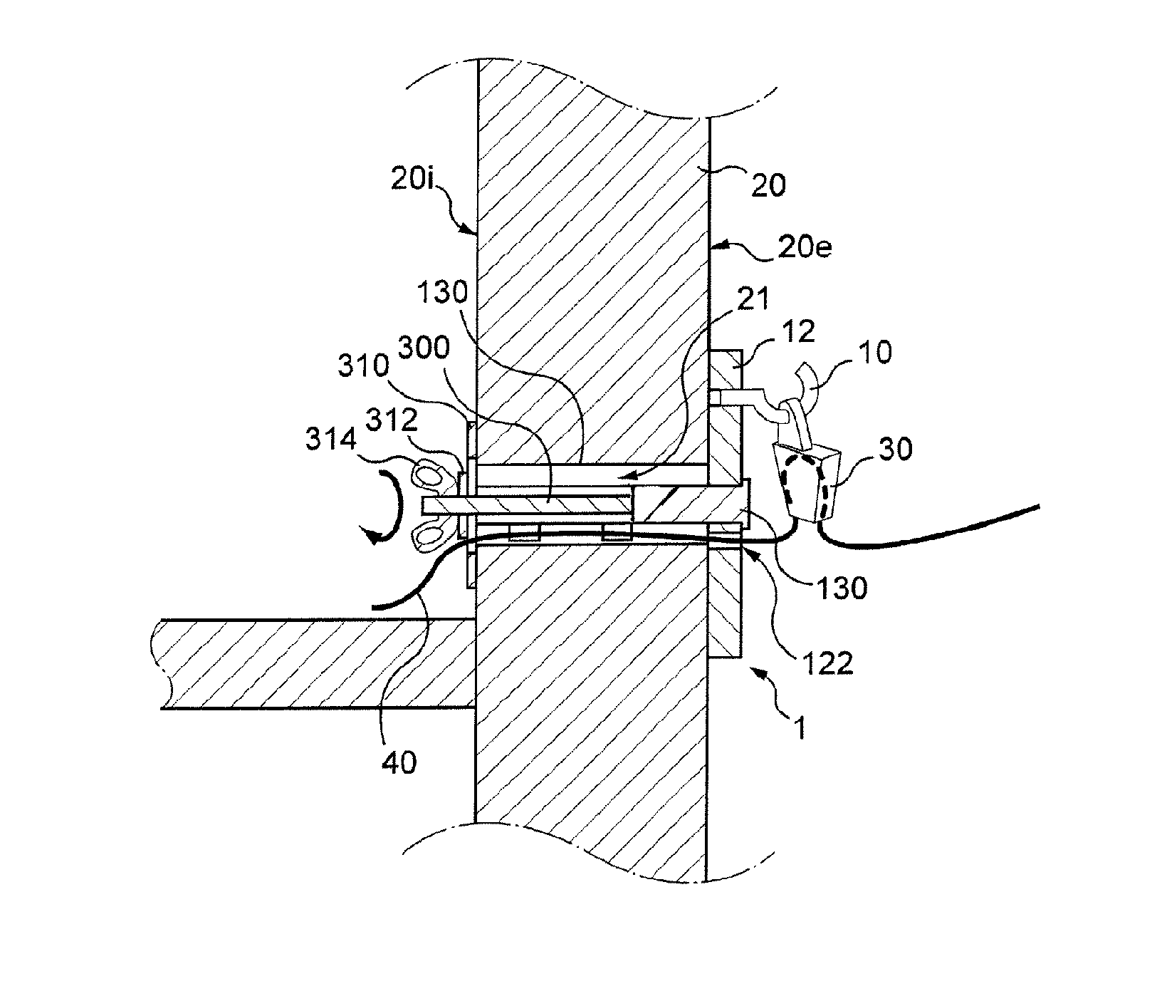 Device, kit and method for anchoring an element on an exterior face of a wall of a building