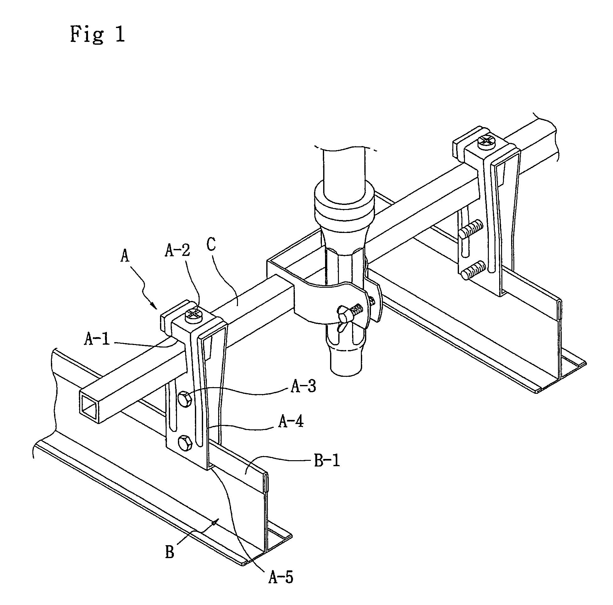 Stock bar and horizontal bar coupling device for mounting sprinkler