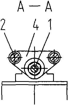 Spindle-pushing device for metal extruding machine