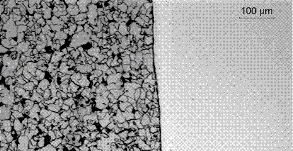 Method for preventing interface of stainless steel compound plate subjected to vacuum composite rolling from being oxidized