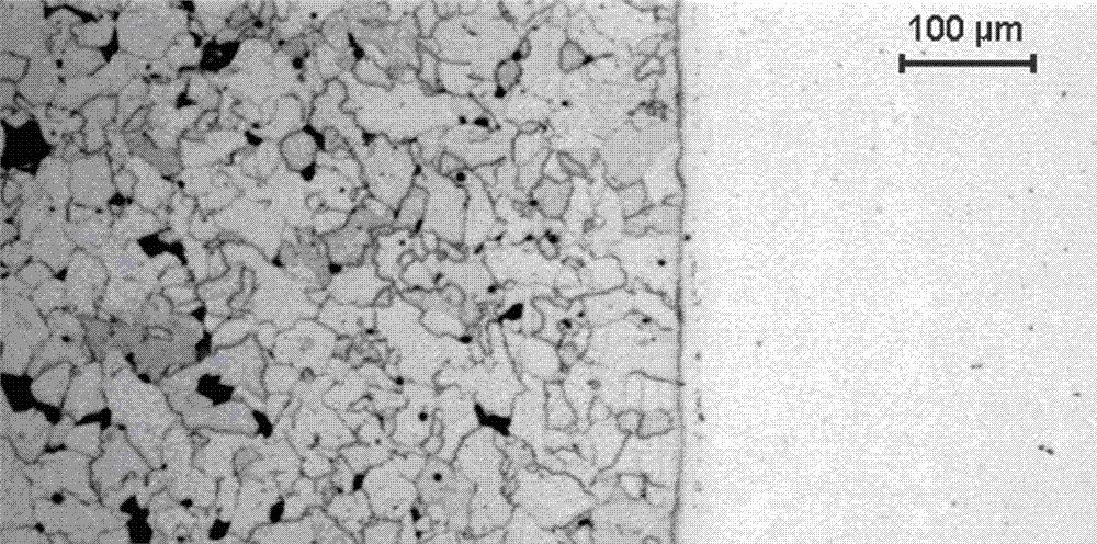 Method for preventing interface of stainless steel compound plate subjected to vacuum composite rolling from being oxidized