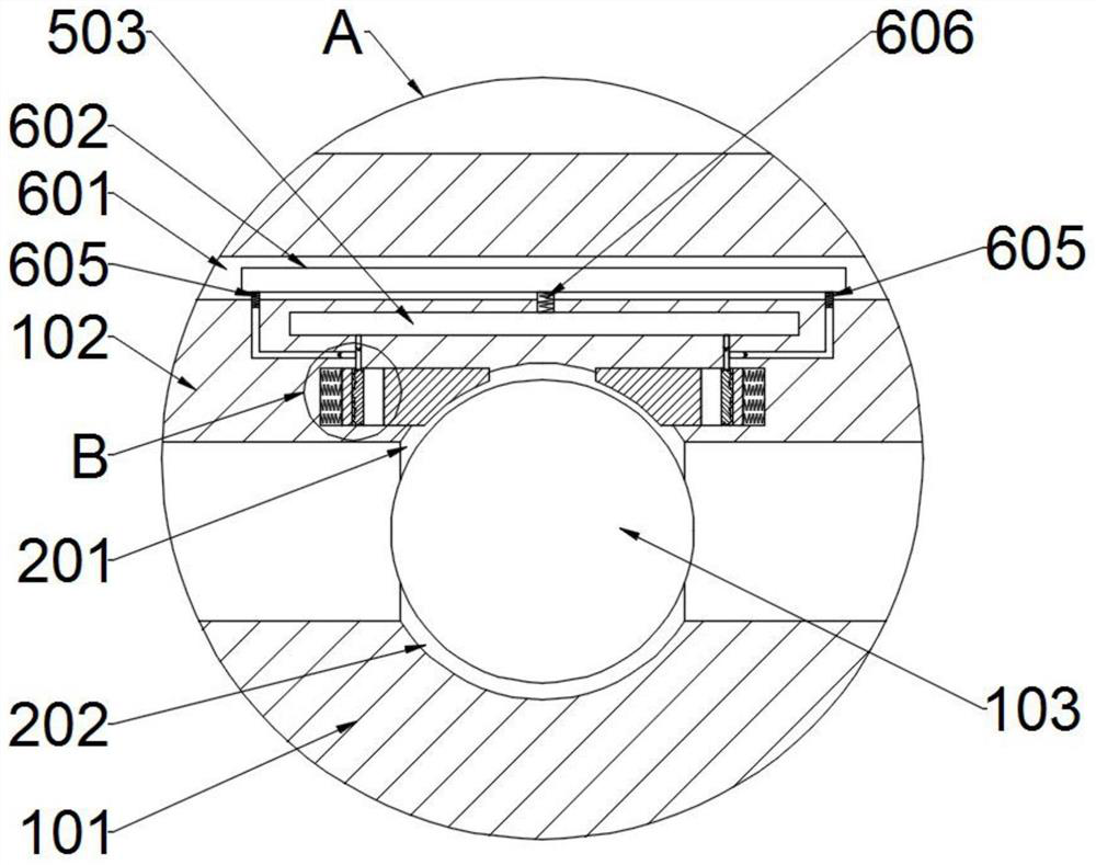 End compensation rolling bearing capable of adaptively eliminating clearances between inner and outer rings and balls