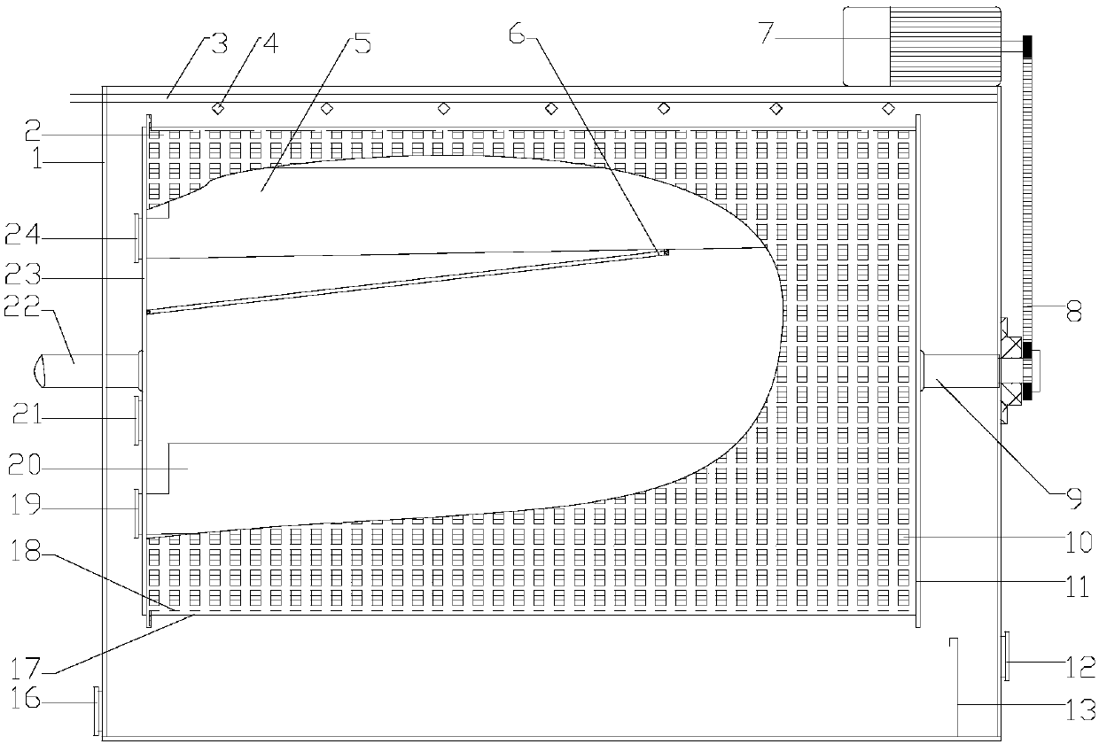 Livestock and poultry breeding wastewater filtering device and method thereof