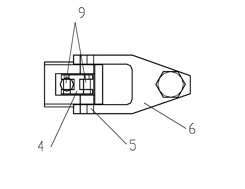 Pneumatic clamping and self-locking device and method for clamping workpieces by using same