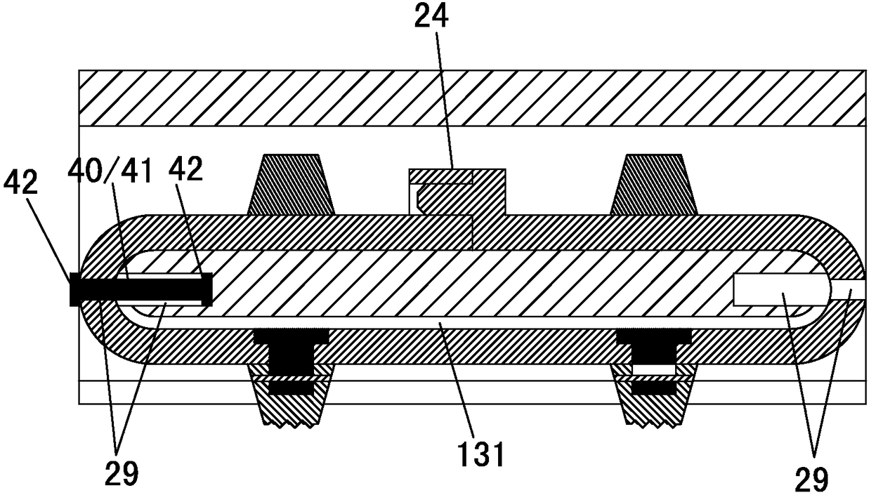 Non-slip adjusting strap and sole having same